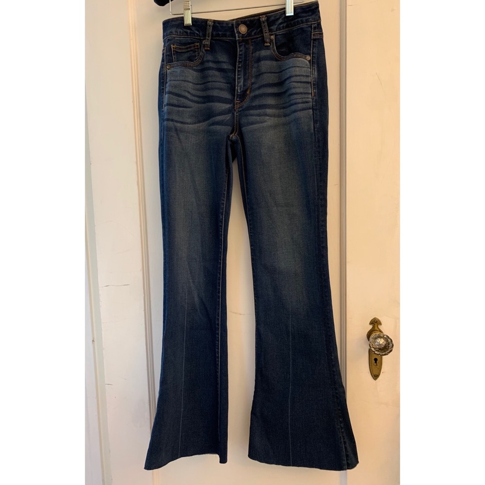 AEO HIGH WAISTED FLARE JEANS